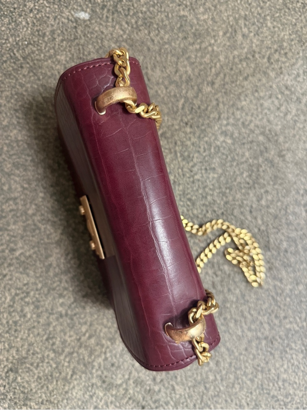 Burgundy Charles & Keith Croc-Effect Boxy Chain Strap Bag - Picture 5 of 8